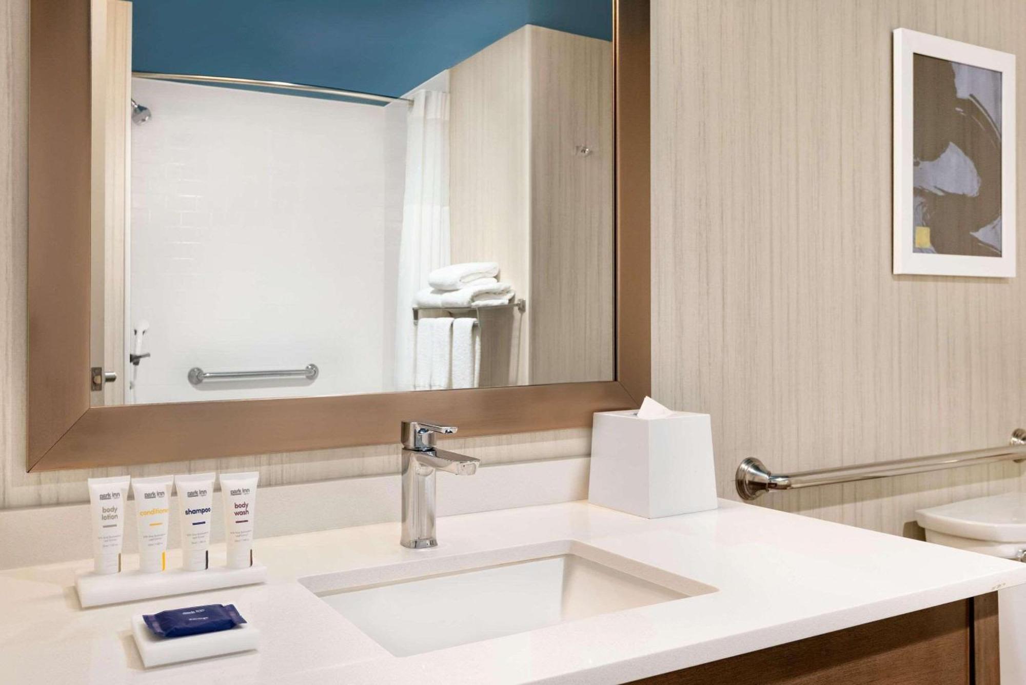 Park Inn By Radisson Florence, Sc Экстерьер фото